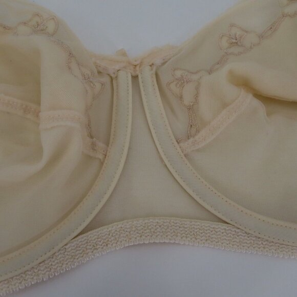 Bali 40C 0180 Full Coverage Ivory Embroidered Flowers Underwire Bra No Padding - Picture 9 of 13